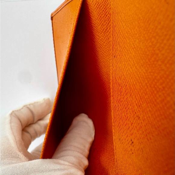 Louis Vuitton Vibrant Orange Epi Leather Wallet/Passport Cover - Picture 3 of 6